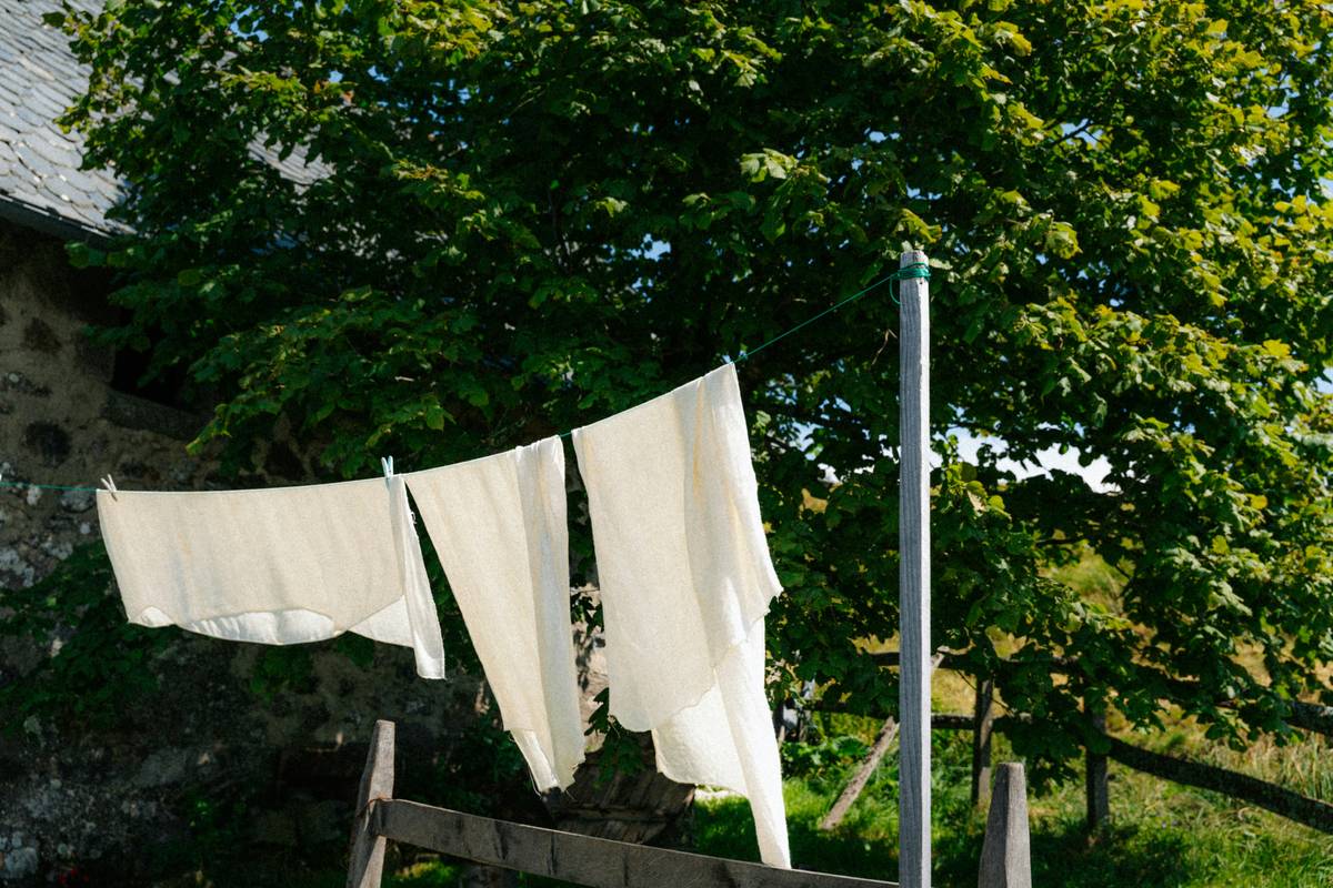Why Your Eco-Cleaning Routine Needs a non woven microfiber cloth